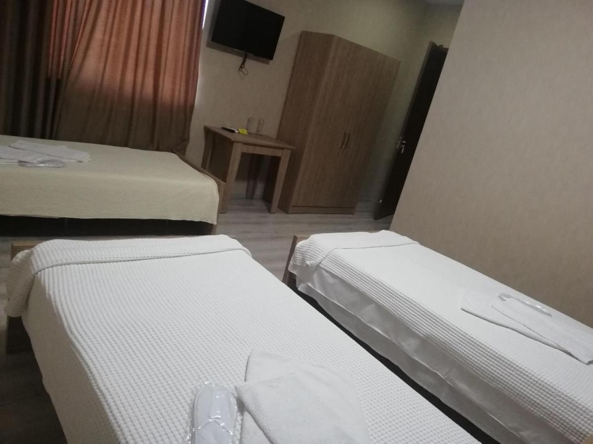 Mtredebi Hotel Samtredia Exterior photo